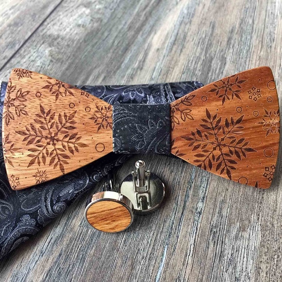 Men’s Wooden Bow Tie - Picture 6 of 8
